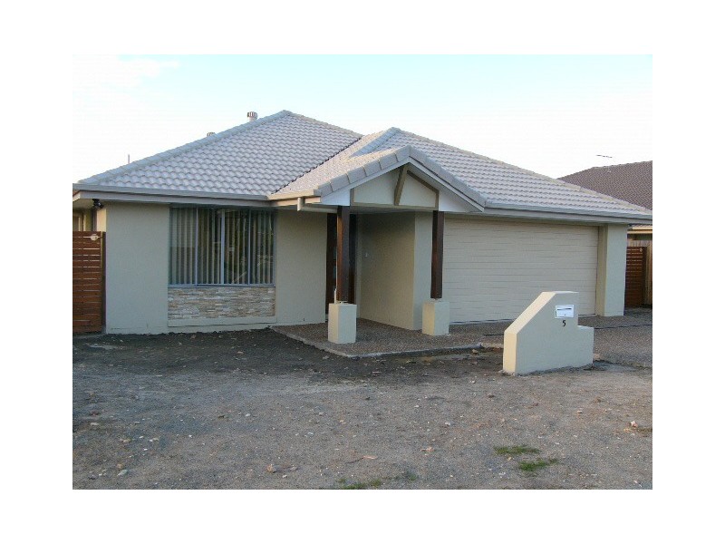 5 Rymera Crescent, Gumdale QLD 4154