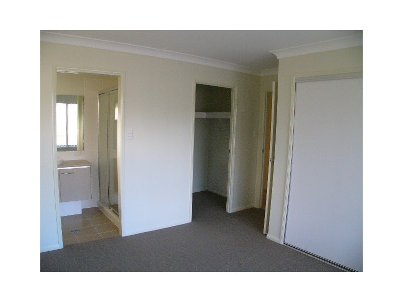 5 Rymera Crescent, Wakerley QLD 4154