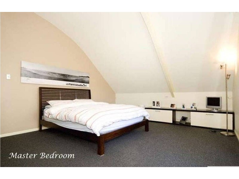 68 Queens Esplanade, Thorneside QLD 4158