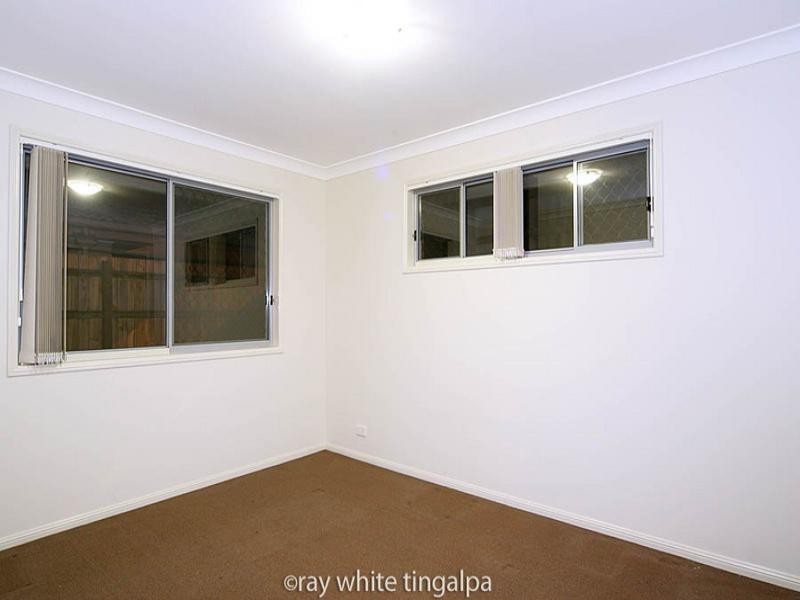 10 Rymera Crescent, Wakerley QLD 4154