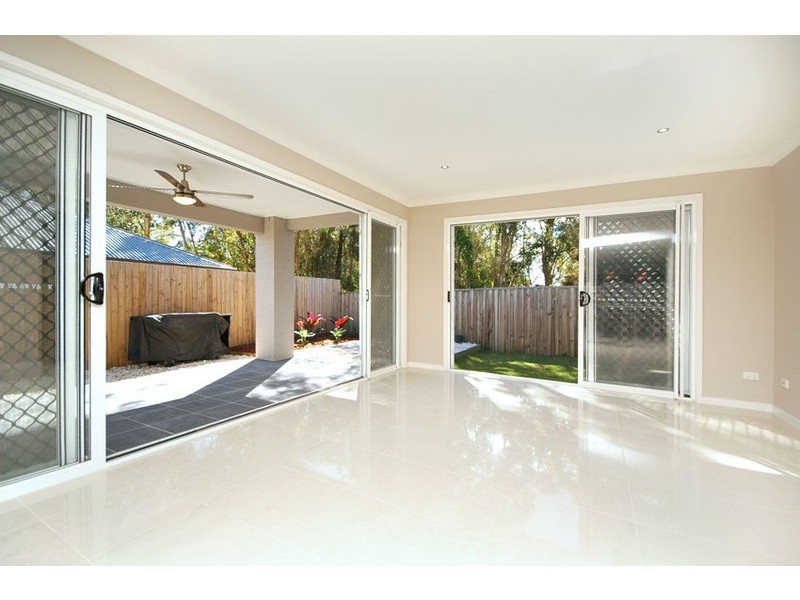 5 Figtree Place, Wakerley QLD 4154