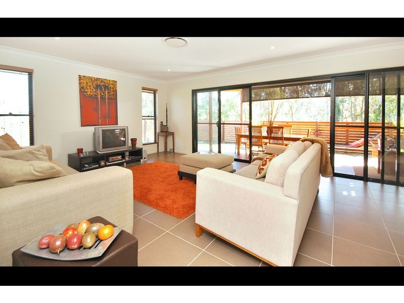 23 Dundee Crescent, Wakerley QLD 4154