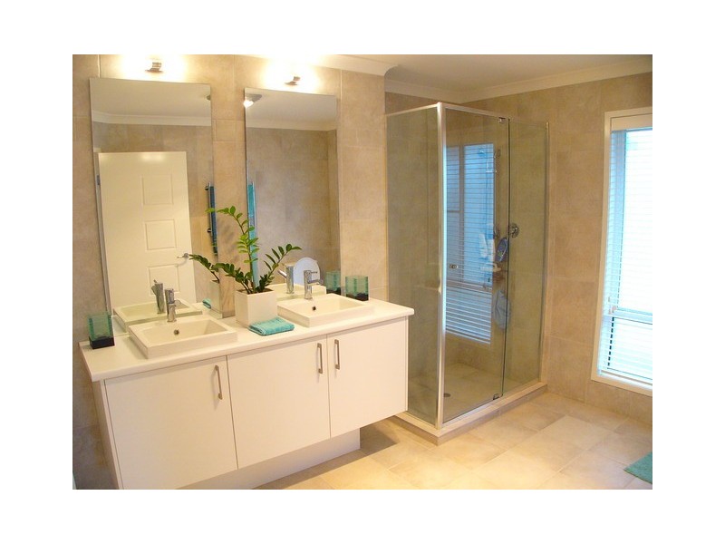 16 Gumdale Street, Wakerley QLD 4154