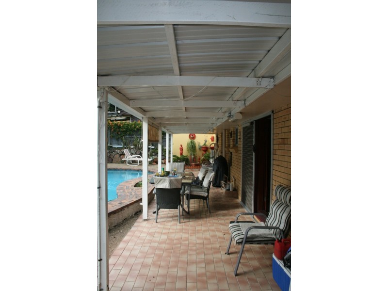 8 Majura Street, Belmont QLD 4153