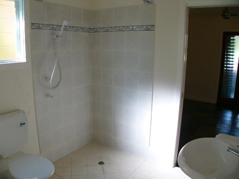 7 Camelia Street, Cannon Hill QLD 4170