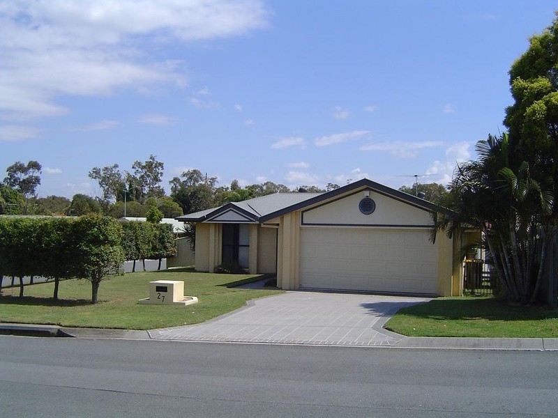 27 Samarinda Street, Tingalpa QLD 4173