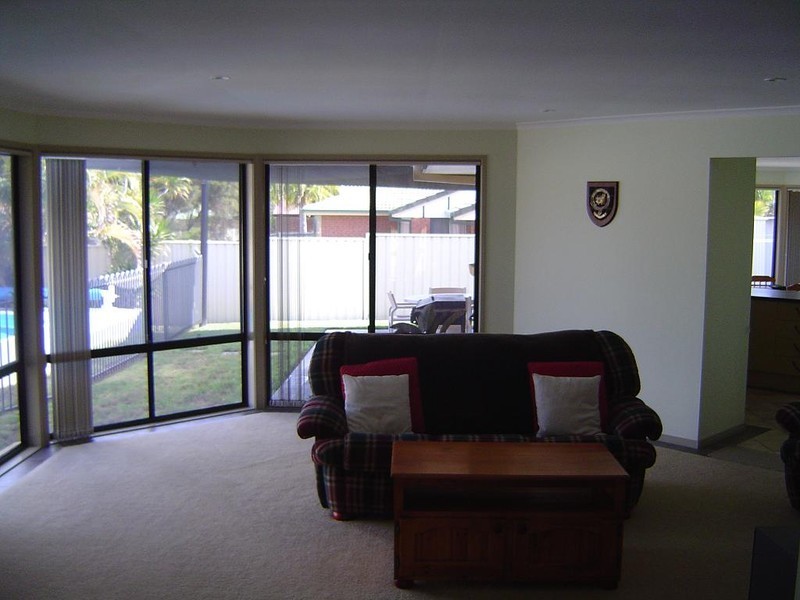 27 Samarinda Street, Tingalpa QLD 4173