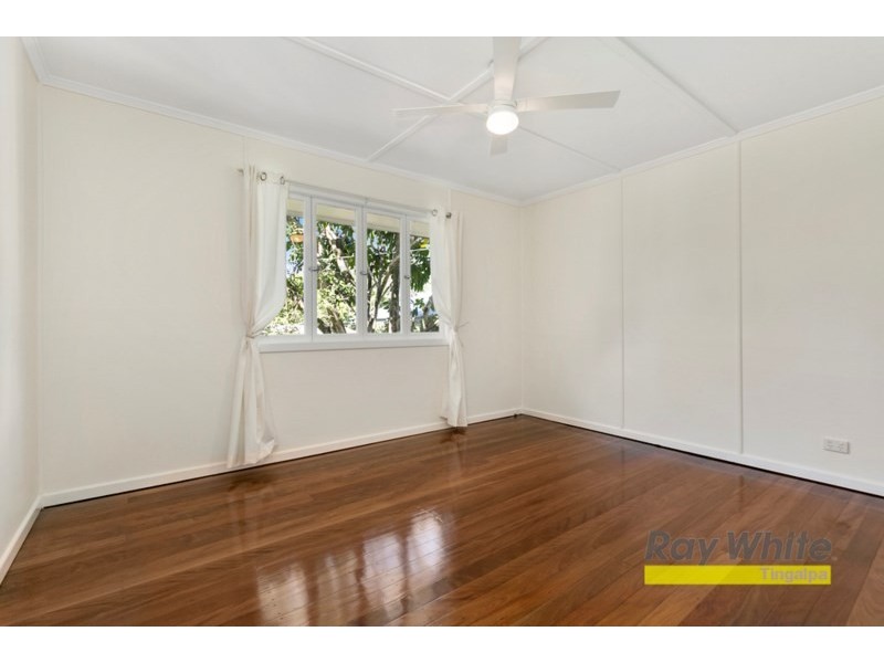 165 Wondall Road, Wynnum West QLD 4178