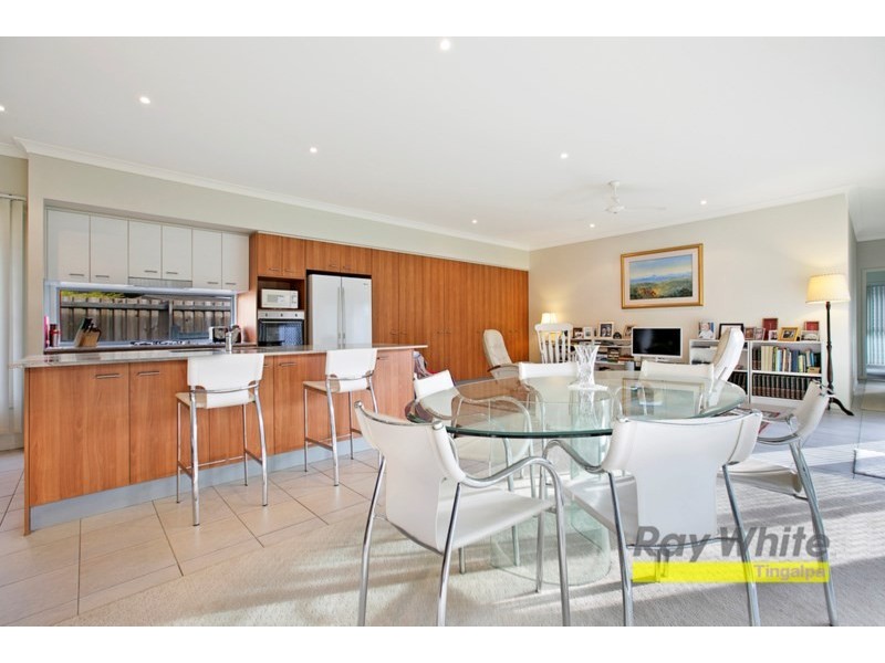 61 Mossvale Drive, Wakerley QLD 4154