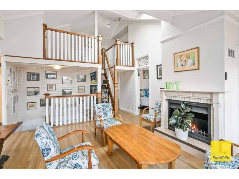 35 Southwick Street, Wynnum QLD 4178