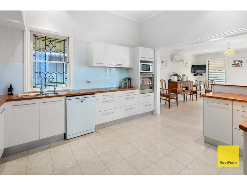 35 Southwick Street, Wynnum QLD 4178