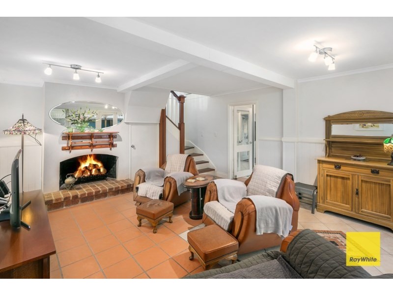 35 Southwick Street, Wynnum QLD 4178