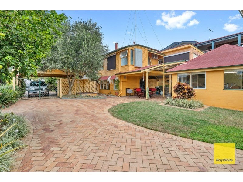 35 Southwick Street, Wynnum QLD 4178