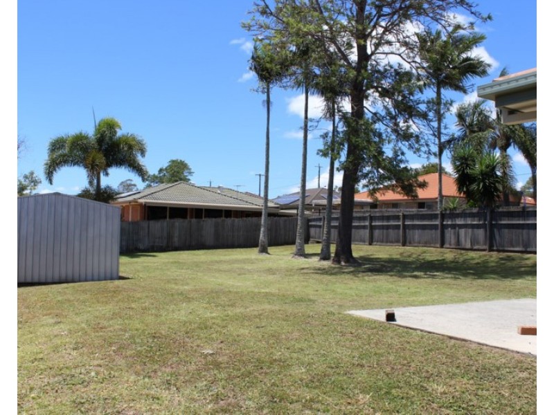 34 School Road, Wynnum West QLD 4178