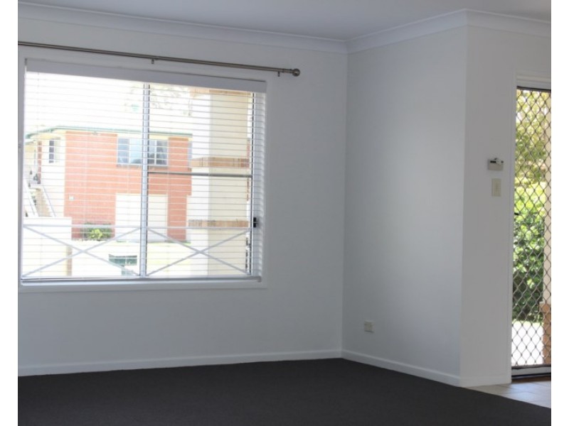 34 School Road, Wynnum West QLD 4178