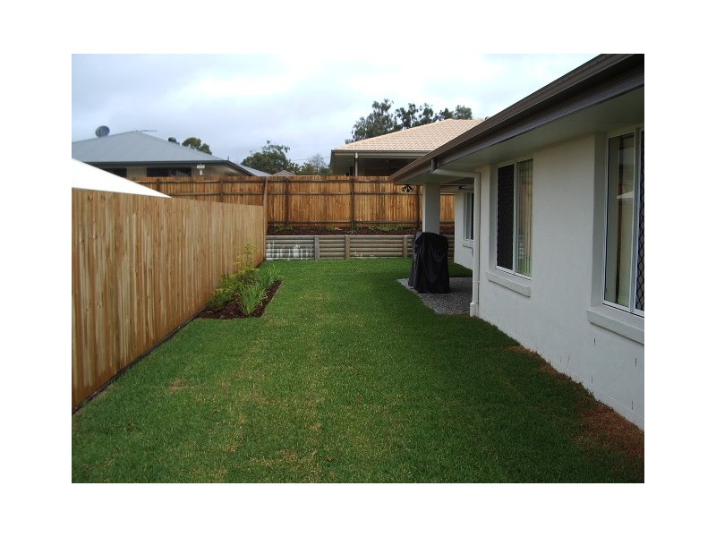 39 Rymera Crescent, Gumdale QLD 4154