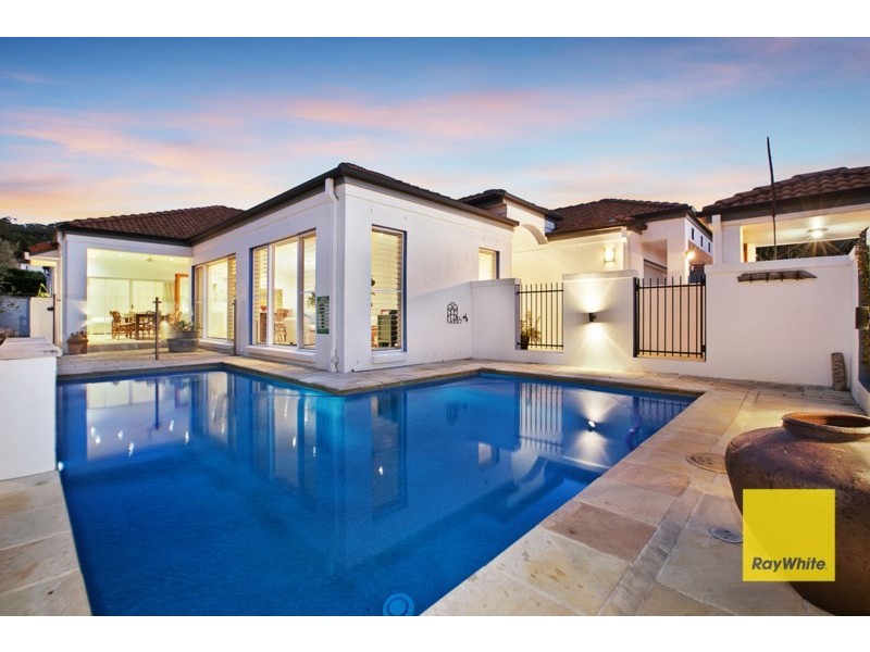 13 Sirocco Place, Carindale QLD 4152