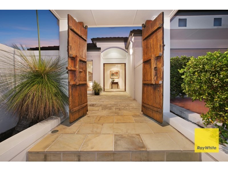 13 Sirocco Place, Carindale QLD 4152