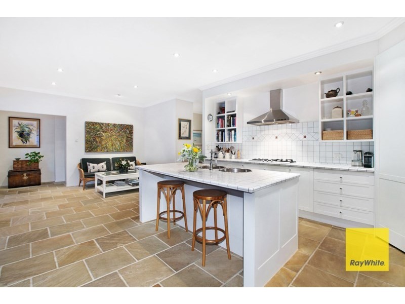 13 Sirocco Place, Carindale QLD 4152