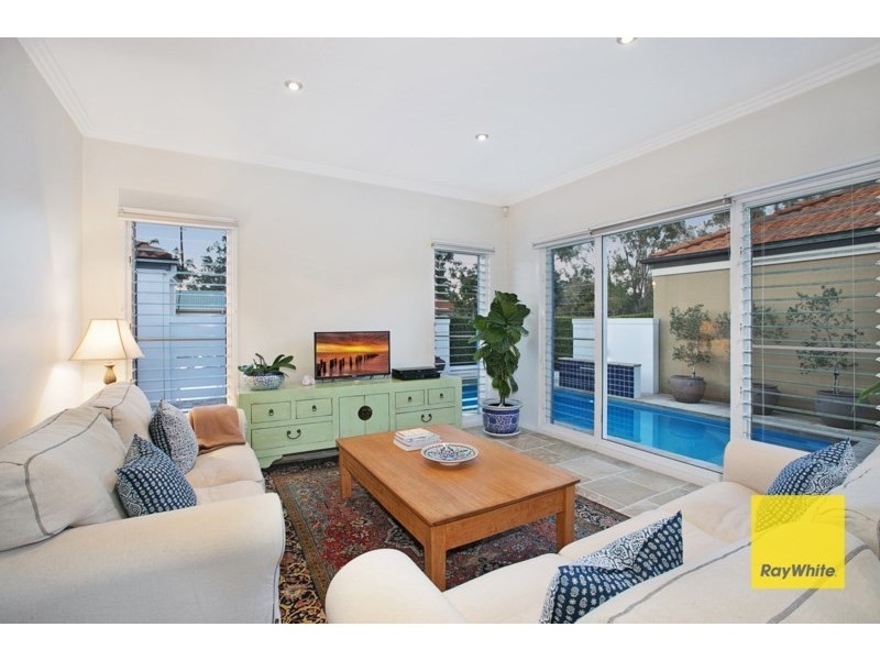 13 Sirocco Place, Carindale QLD 4152