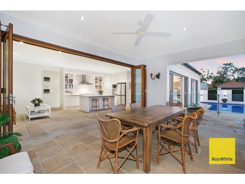 13 Sirocco Place, Carindale QLD 4152