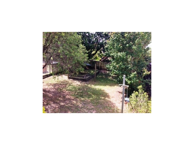 11 Arakurta Street, Lota QLD 4179