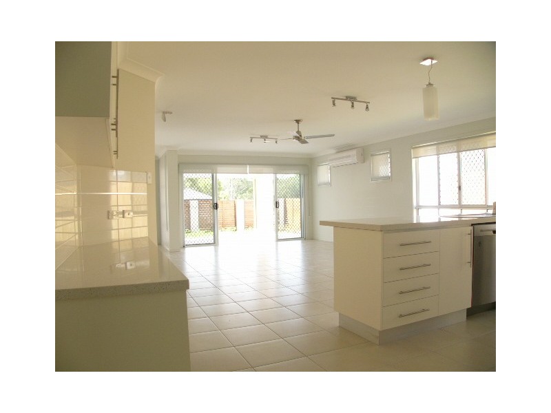 43 Rymera Crescent, Gumdale QLD 4154