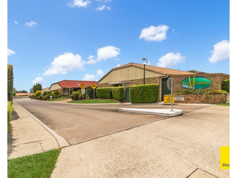 37/128 Meadowlands Road, Carina QLD 4152