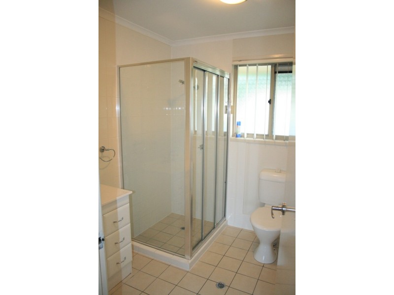 5/2 Tingi Avenue, Tanah Merah QLD 4128