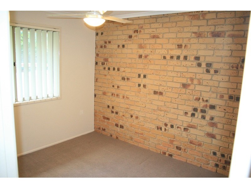 5/2 Tingi Avenue, Tanah Merah QLD 4128