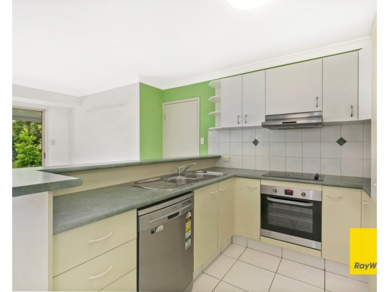 16 School Road, Wynnum West QLD 4178