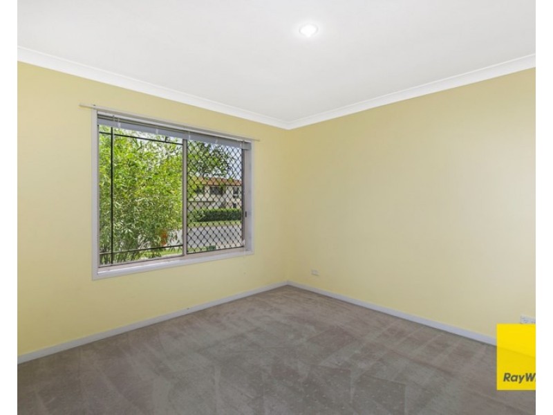 16 School Road, Wynnum West QLD 4178