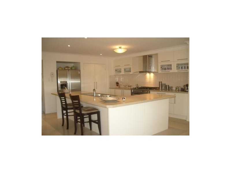 33 Whitby Place, Thornlands QLD 4164