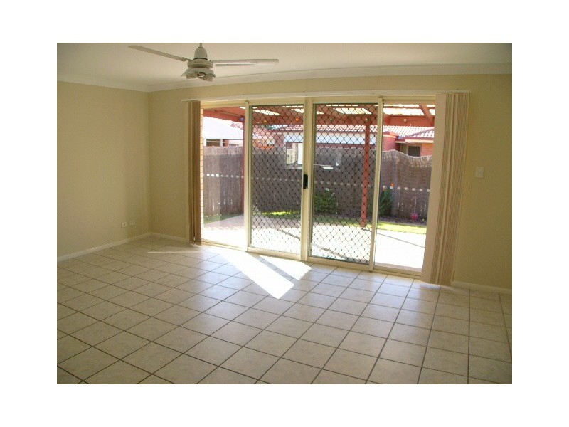 27 Friend Street, Wakerley QLD 4154