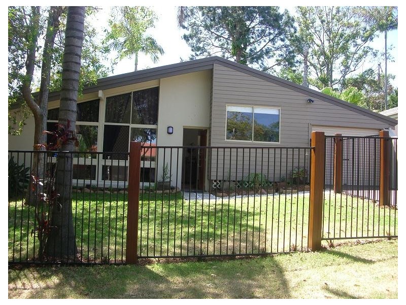 21 Strahan Street, Belmont QLD 4153