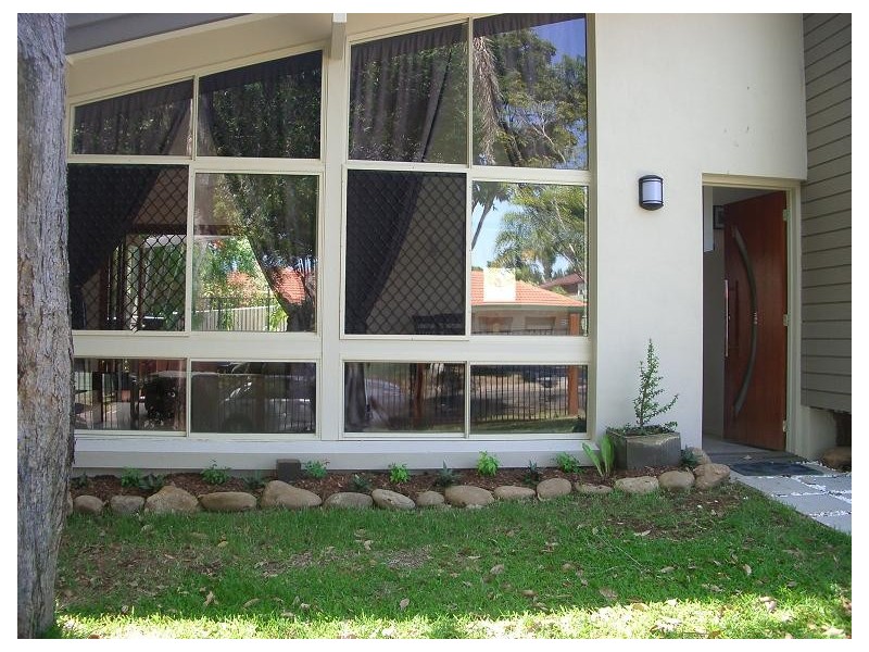 21 Strahan Street, Belmont QLD 4153