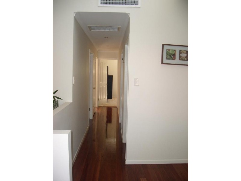 21 Strahan Street, Belmont QLD 4153