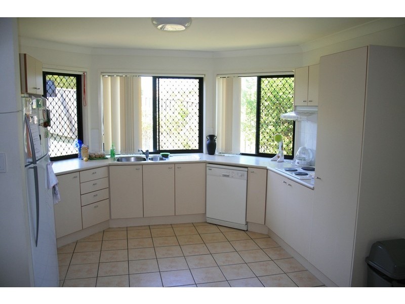 6 Kenrick Close, Wakerley QLD 4154