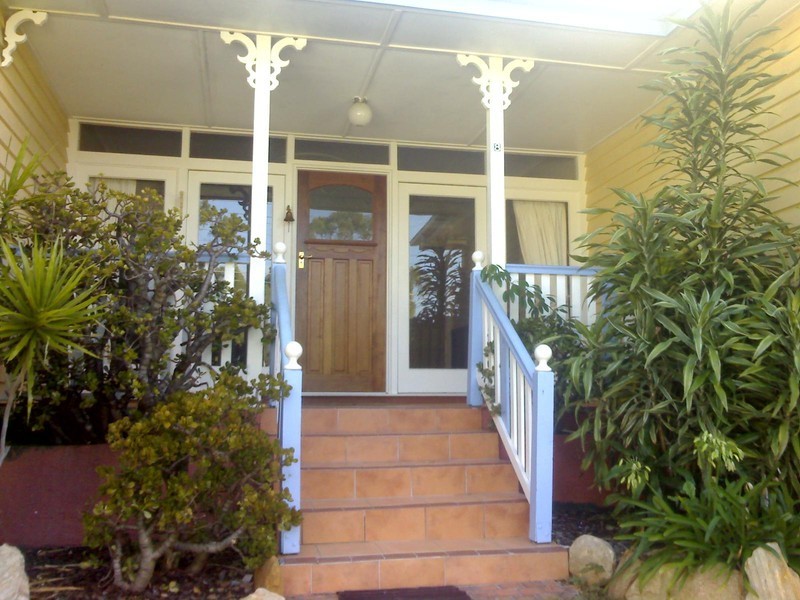 8 Sunflower Street, Wynnum QLD 4178