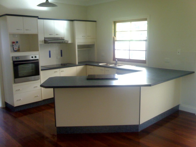 8 Sunflower Street, Wynnum QLD 4178