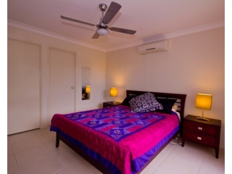 2/58 Stanton Road, Tingalpa QLD 4173