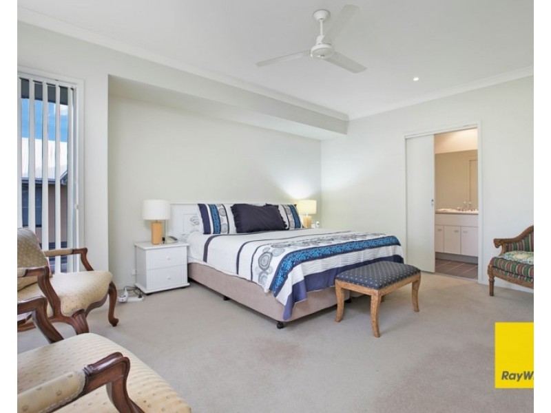 61 Mossvale Drive, Wakerley QLD 4154