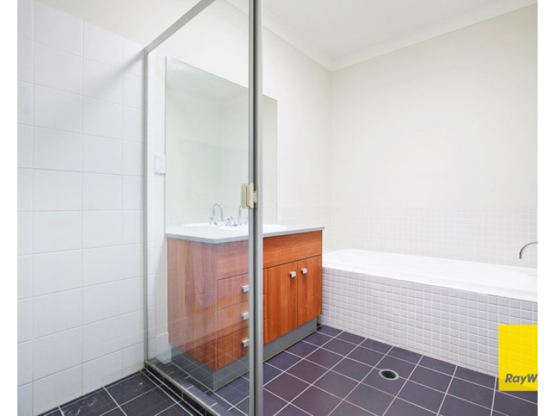 61 Mossvale Drive, Wakerley QLD 4154