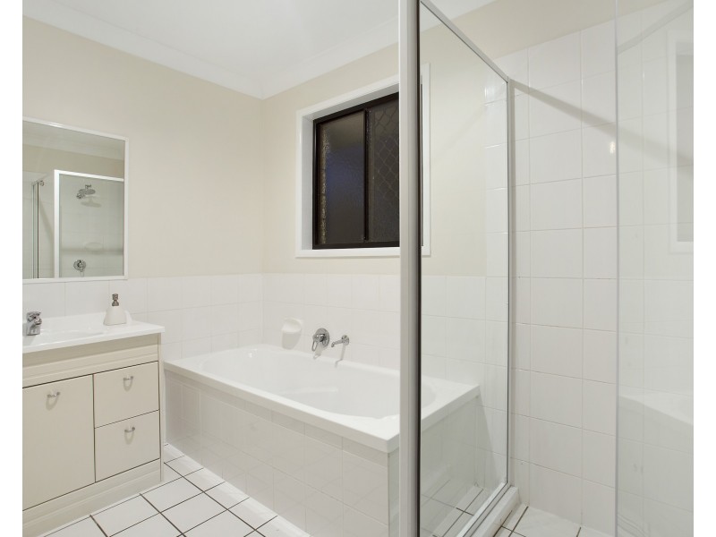 26 Underwood Street, Wakerley QLD 4154