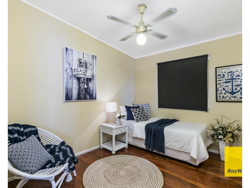 11 Arakurta Street, Lota QLD 4179