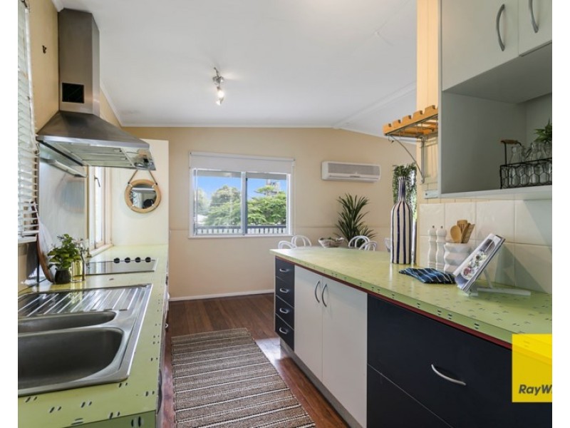 11 Arakurta Street, Lota QLD 4179