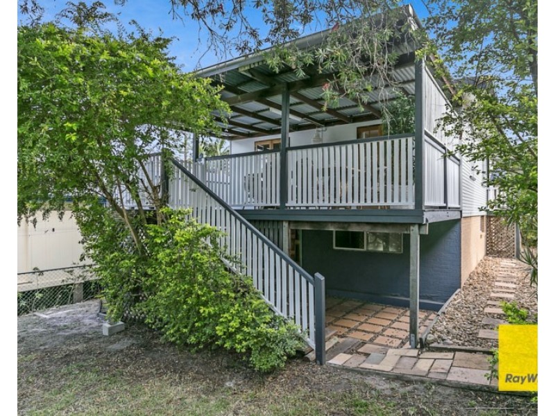 11 Arakurta Street, Lota QLD 4179