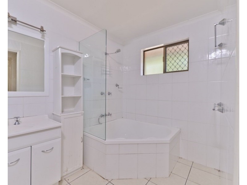 34 Twynam Street, Belmont QLD 4153