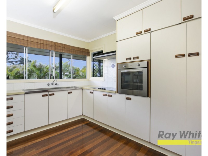17 Barbara Street, Manly West QLD 4179