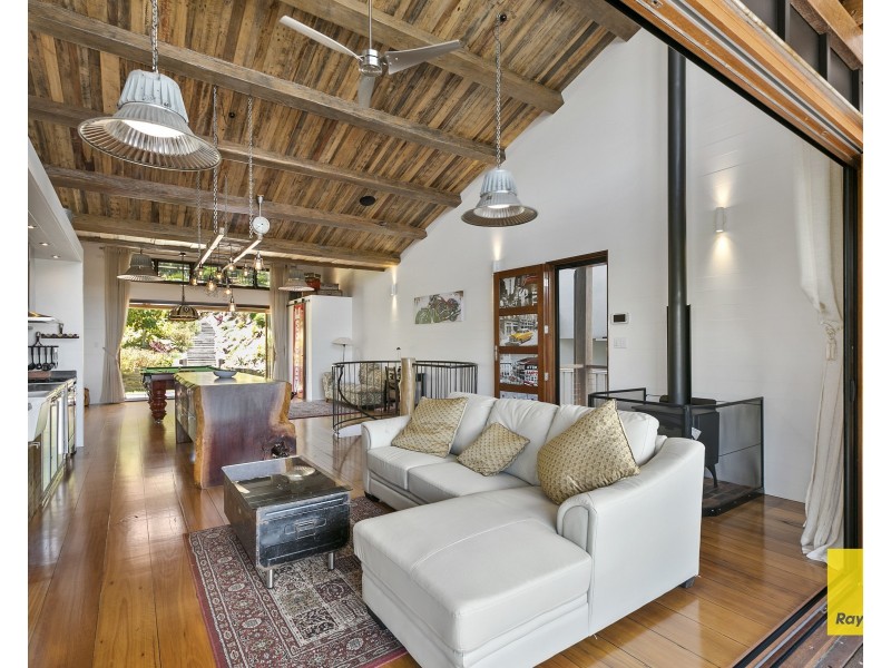 563 Royal Esplanade, Manly QLD 4179